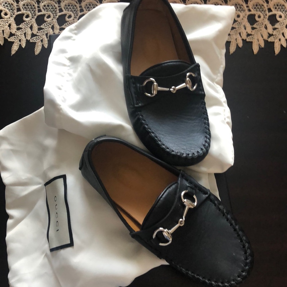 Size 27 (10 in Us size) Gucci kids loafer shoe